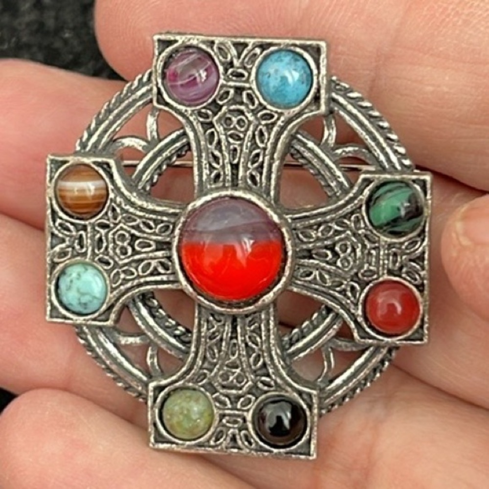 Vintage Miracle Scottish Celtic Cross Brooch/Pendant MA